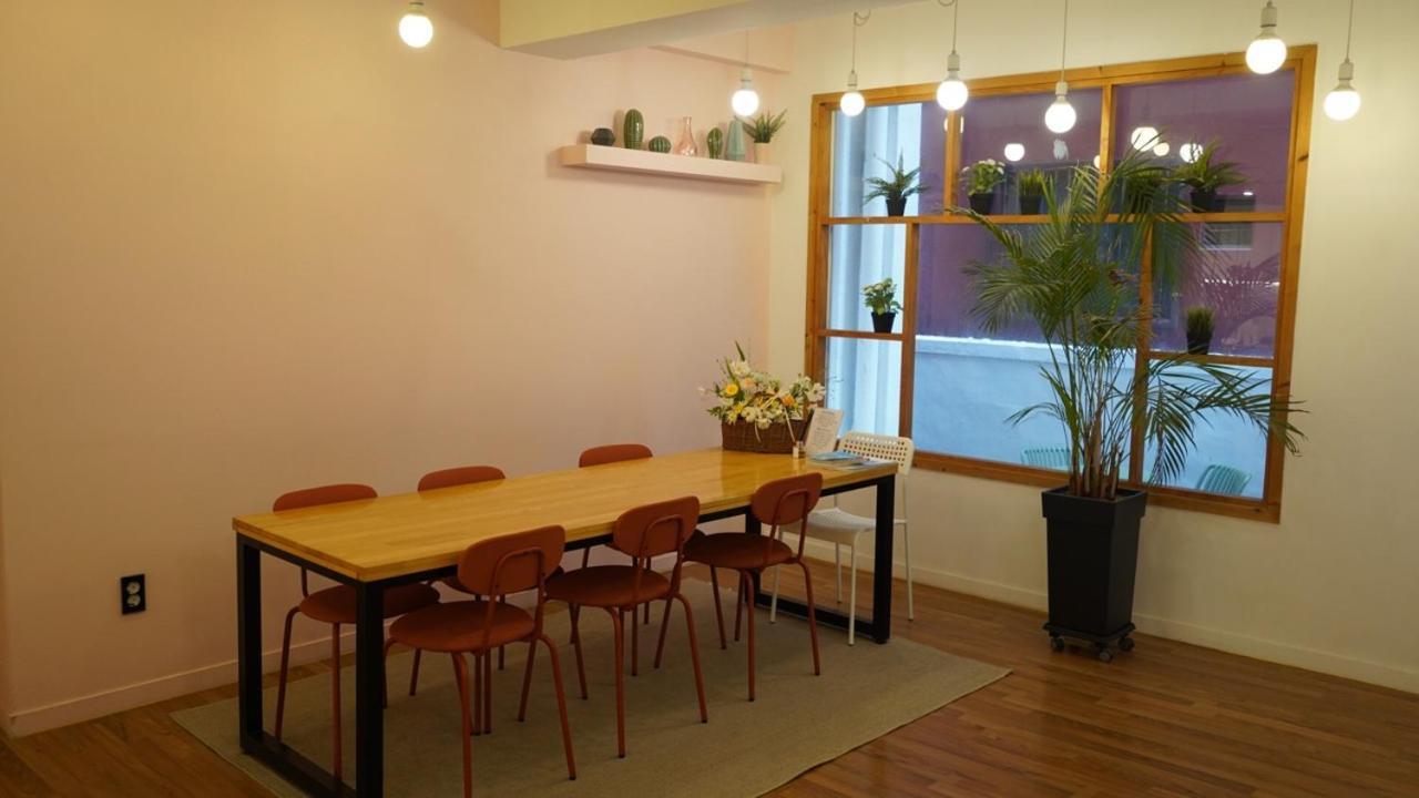 Hannahstay Women Only Guesthouse Jeju Extérieur photo