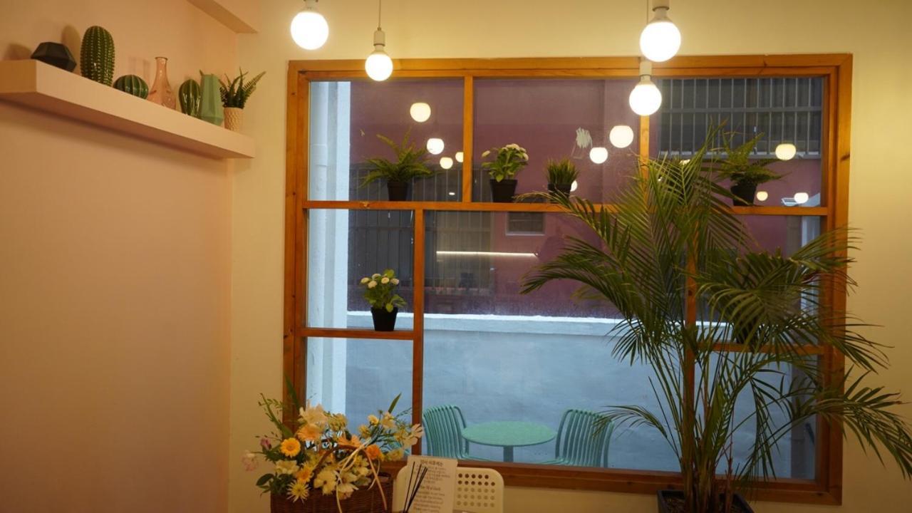 Hannahstay Women Only Guesthouse Jeju Extérieur photo