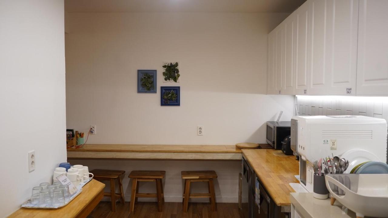 Hannahstay Women Only Guesthouse Jeju Extérieur photo