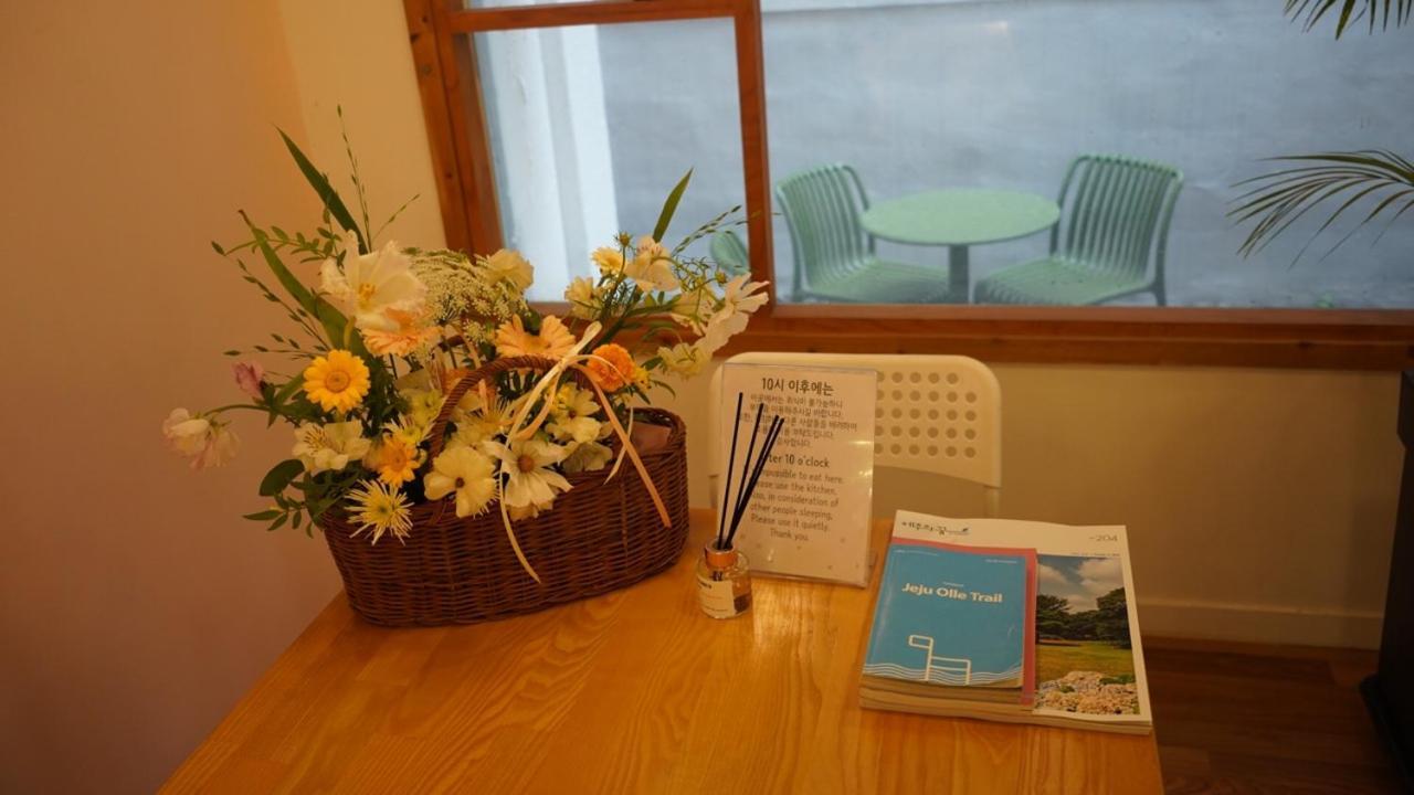 Hannahstay Women Only Guesthouse Jeju Extérieur photo